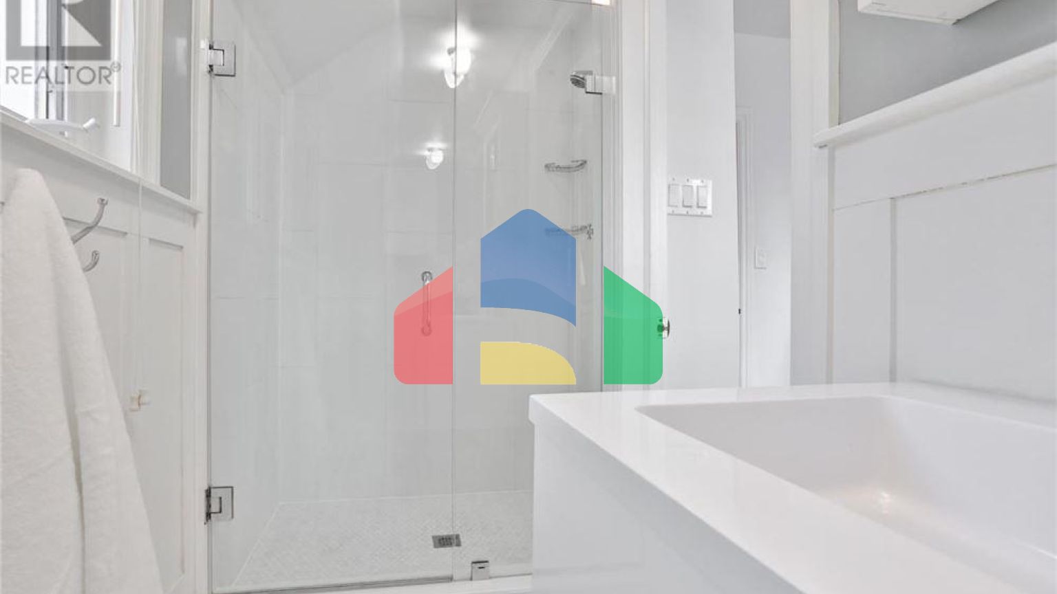 Residential - Single Family Home - Toronto, Canada - Canada