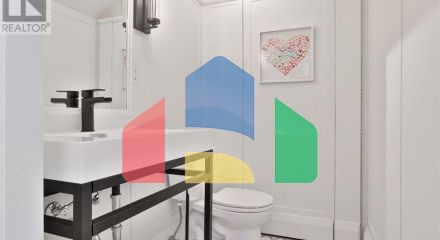 Residential - Single Family Home - Toronto, Canada - Canada