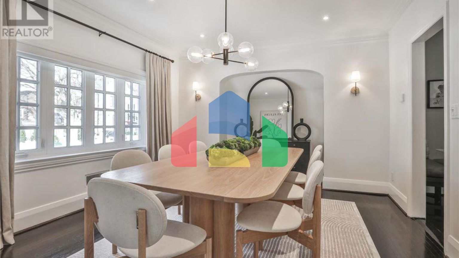 Residential - Single Family Home - Toronto, Canada - Canada