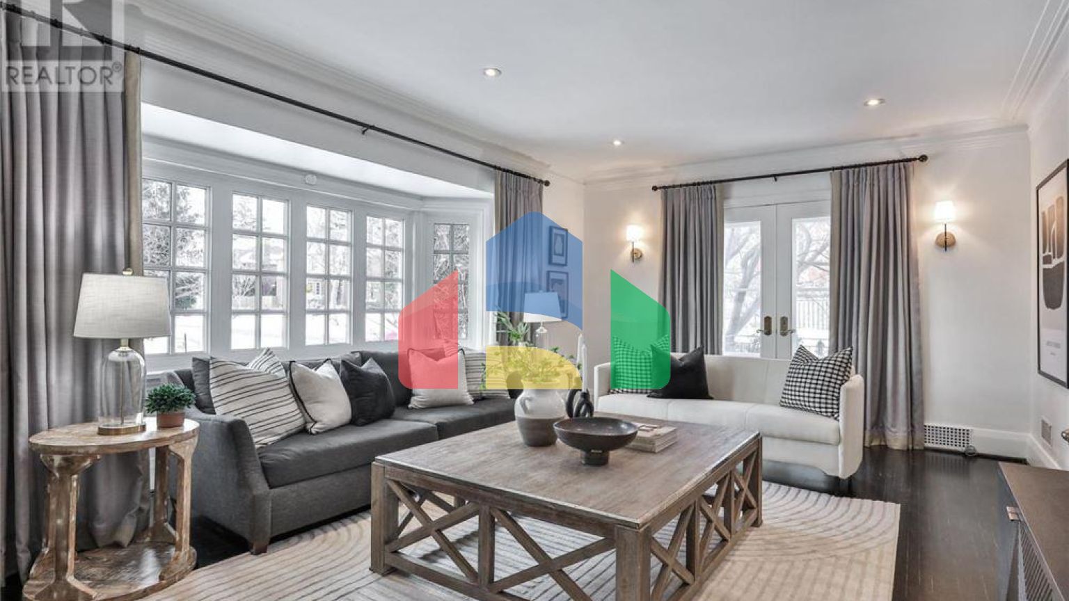 Residential - Single Family Home - Toronto, Canada - Canada