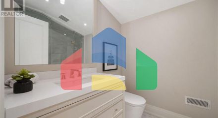 Residential - Single Family Home - Toronto, Canada - Canada