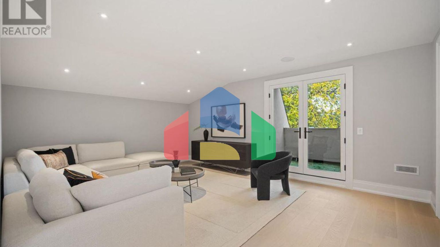 Residential - Single Family Home - Toronto, Canada - Canada