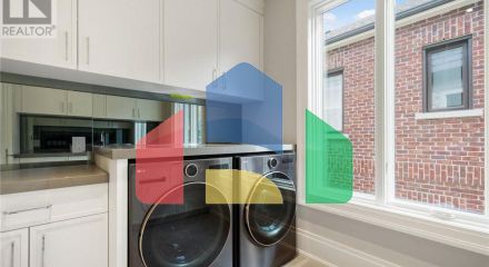 Residential - Single Family Home - Toronto, Canada - Canada