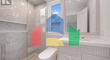 Residential - Single Family Home - Toronto, Canada - Canada