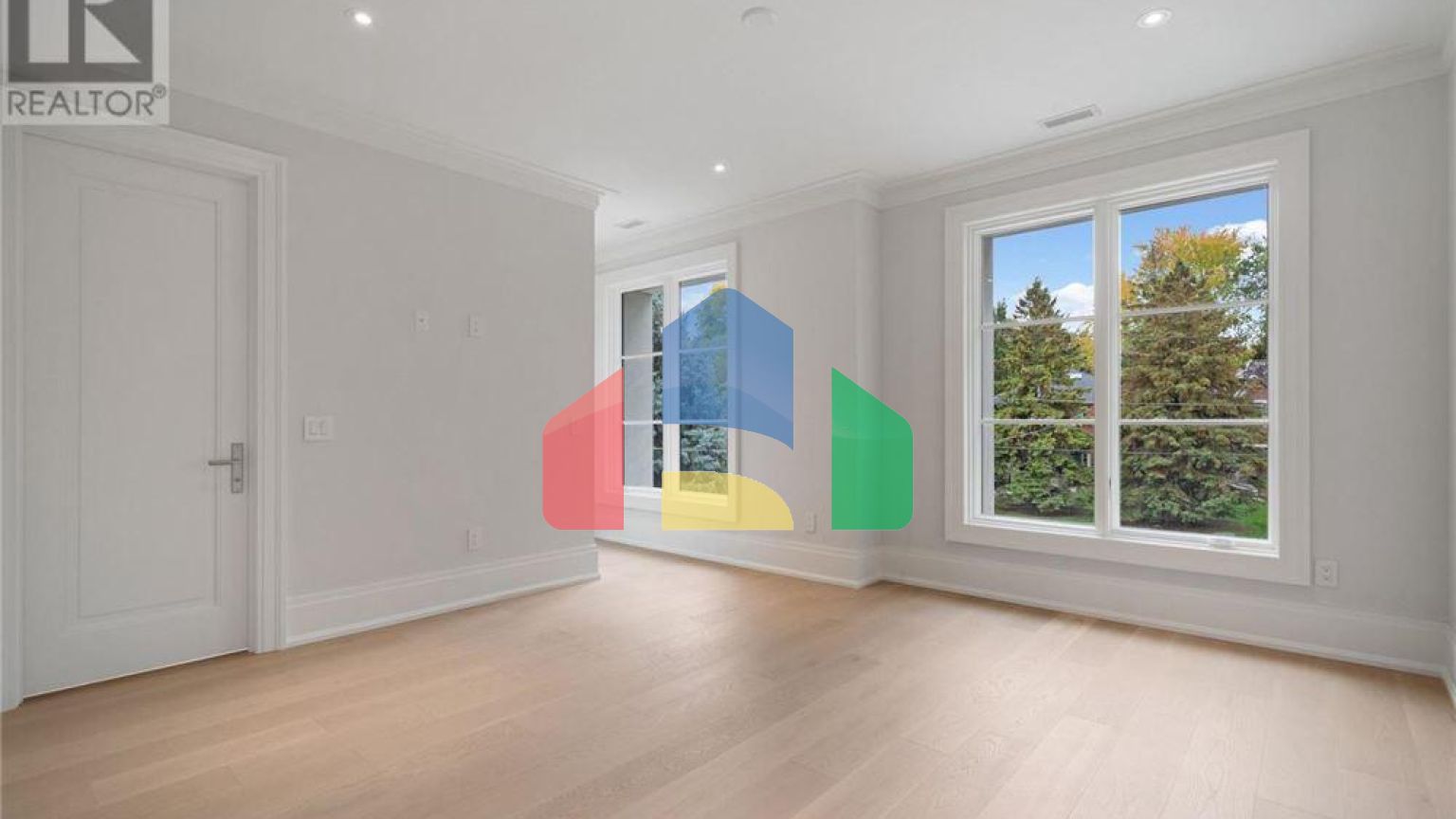 Residential - Single Family Home - Toronto, Canada - Canada