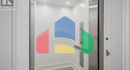 Residential - Single Family Home - Toronto, Canada - Canada