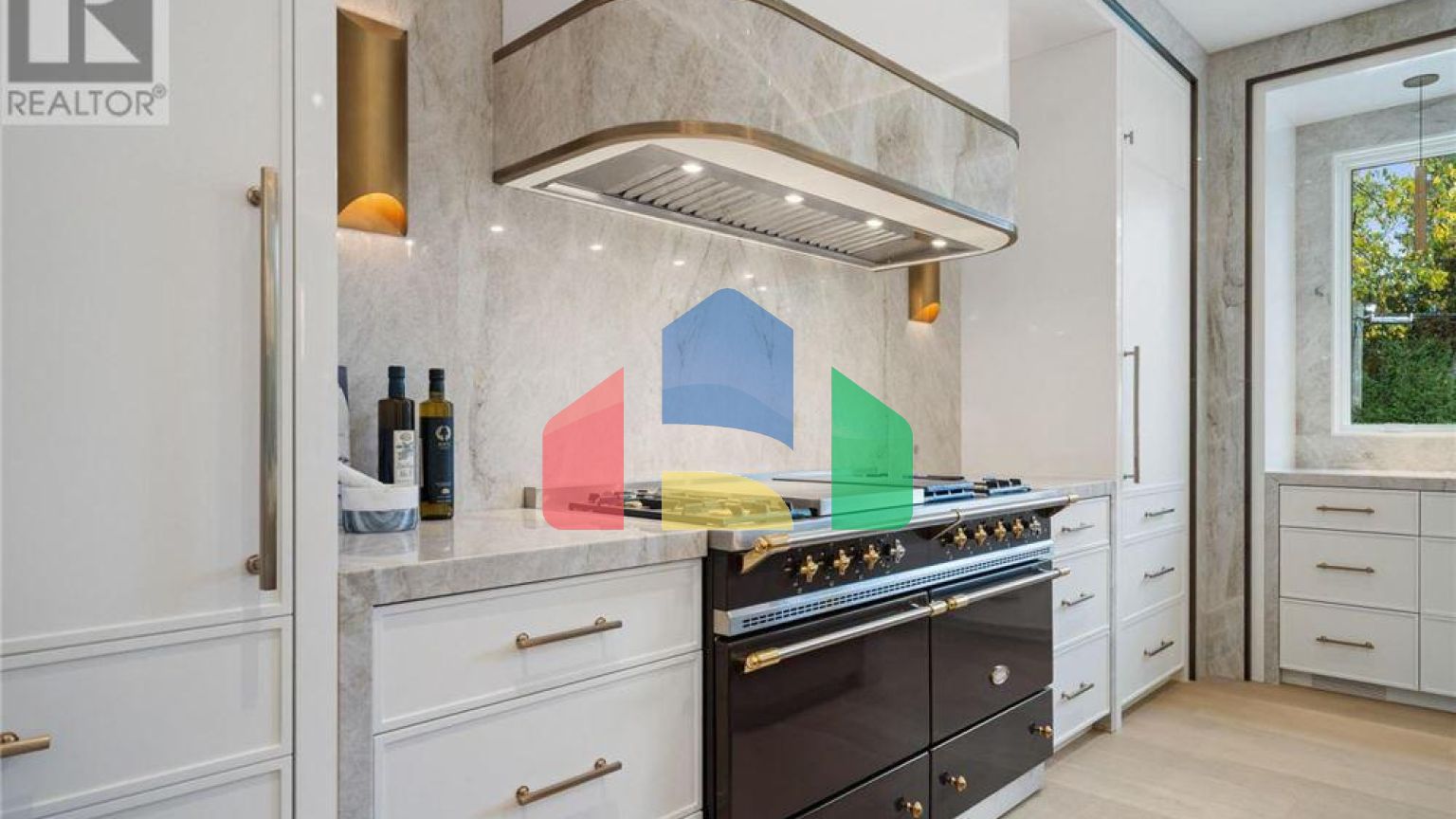 Residential - Single Family Home - Toronto, Canada - Canada