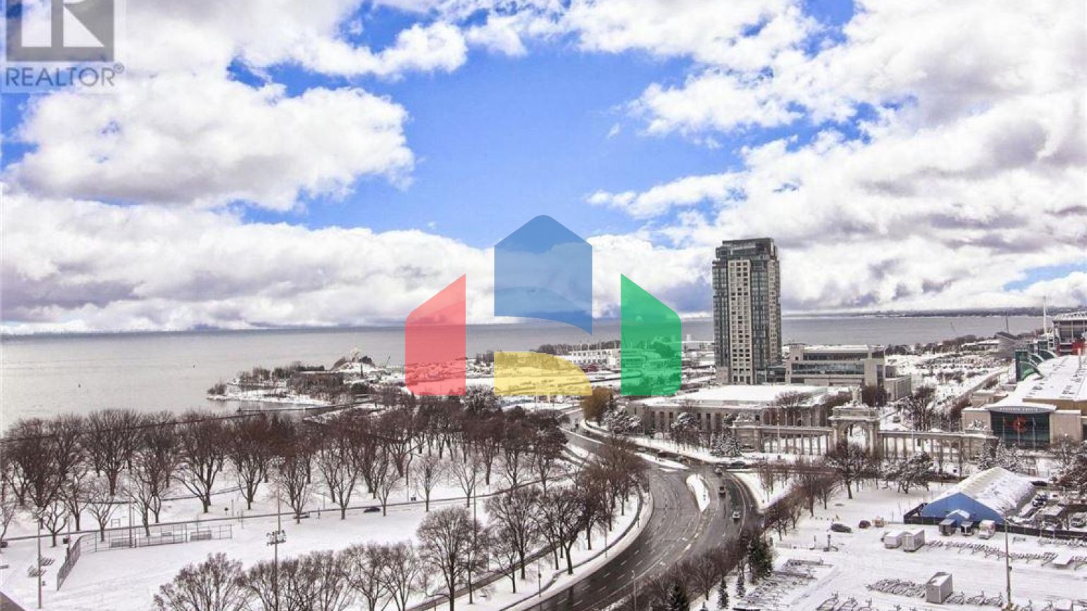 Residential - Single Family Home - Toronto, Canada - Canada