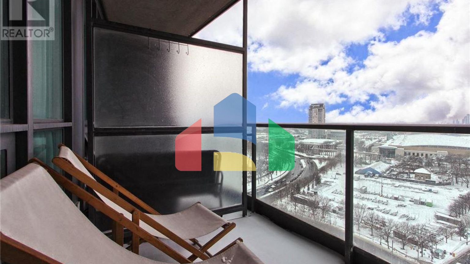 Residential - Single Family Home - Toronto, Canada - Canada