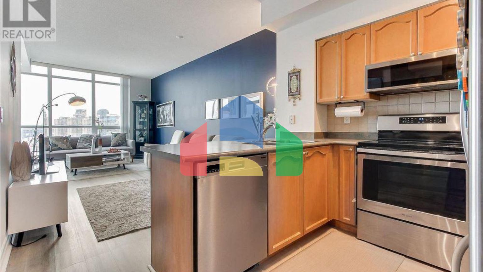 Residential - Single Family Home - Toronto, Canada - Canada