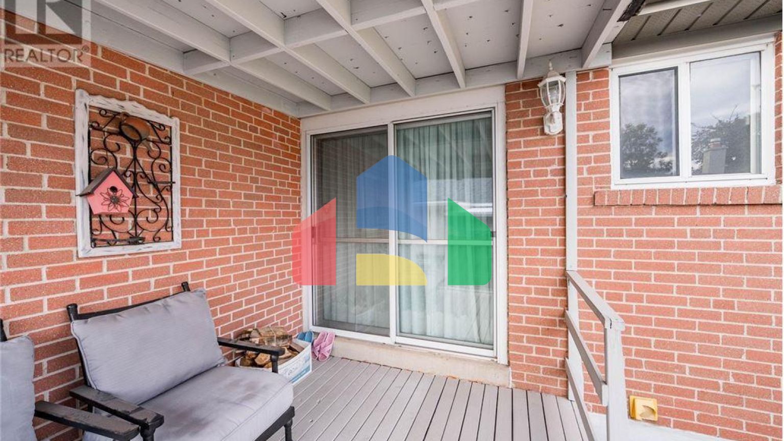 Residential - Single Family Home - Toronto, Canada - Canada