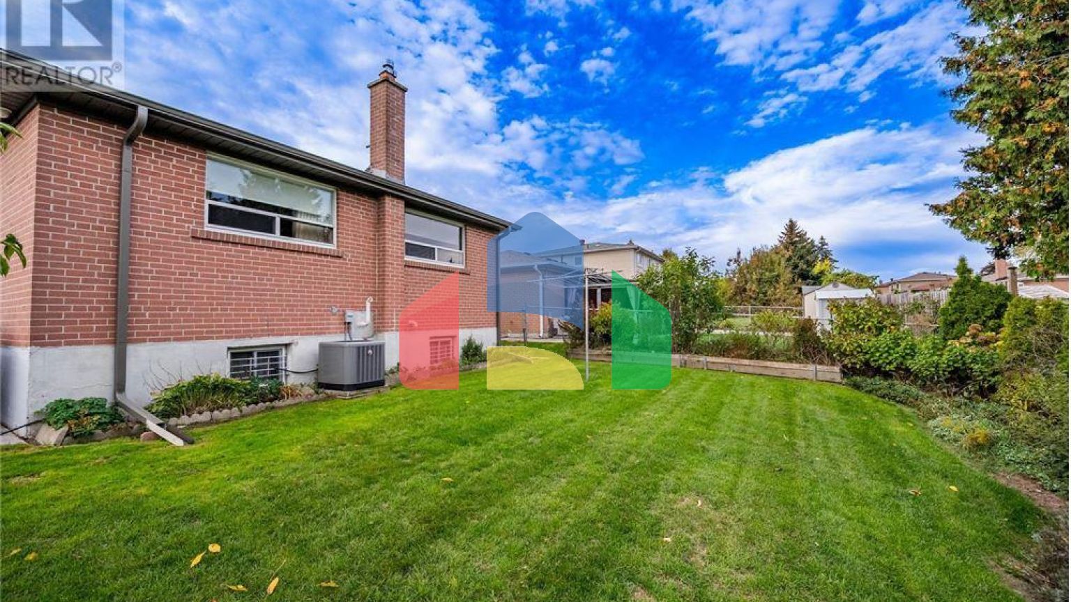 Residential - Single Family Home - Toronto, Canada - Canada