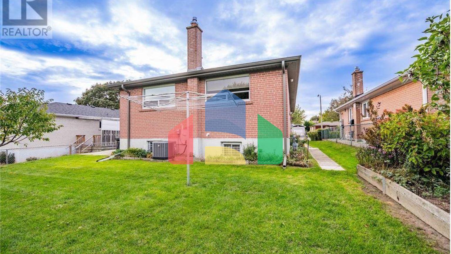 Residential - Single Family Home - Toronto, Canada - Canada