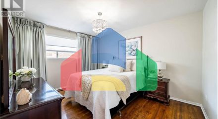 Residential - Single Family Home - Toronto, Canada - Canada