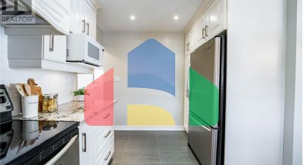 Residential - Single Family Home - Toronto, Canada - Canada