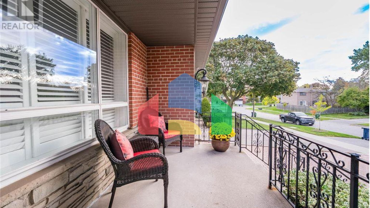 Residential - Single Family Home - Toronto, Canada - Canada