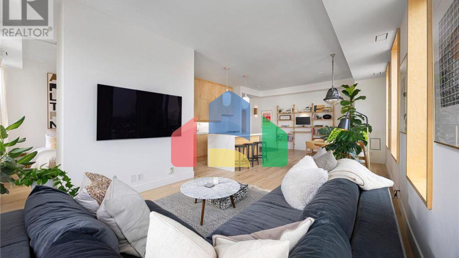 Residential - Single Family Home - Toronto, Canada - Canada