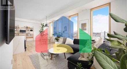 Residential - Single Family Home - Toronto, Canada - Canada