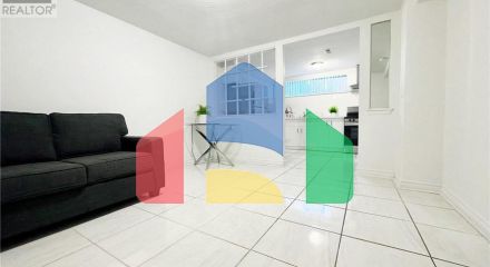 Residential - Single Family Home - Toronto, Canada - Canada