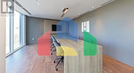 Residential - Single Family Home - Toronto, Canada - Canada