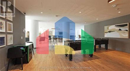 Residential - Single Family Home - Toronto, Canada - Canada