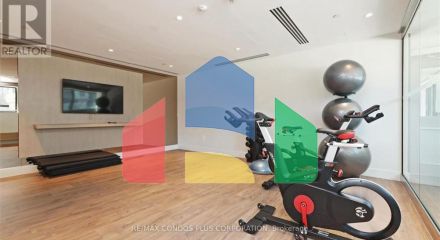 Residential - Single Family Home - Toronto, Canada - Canada