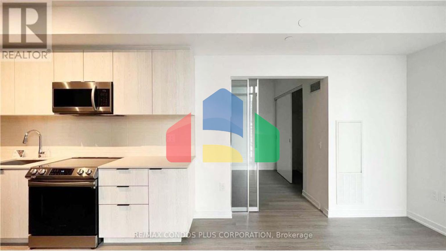 Residential - Single Family Home - Toronto, Canada - Canada