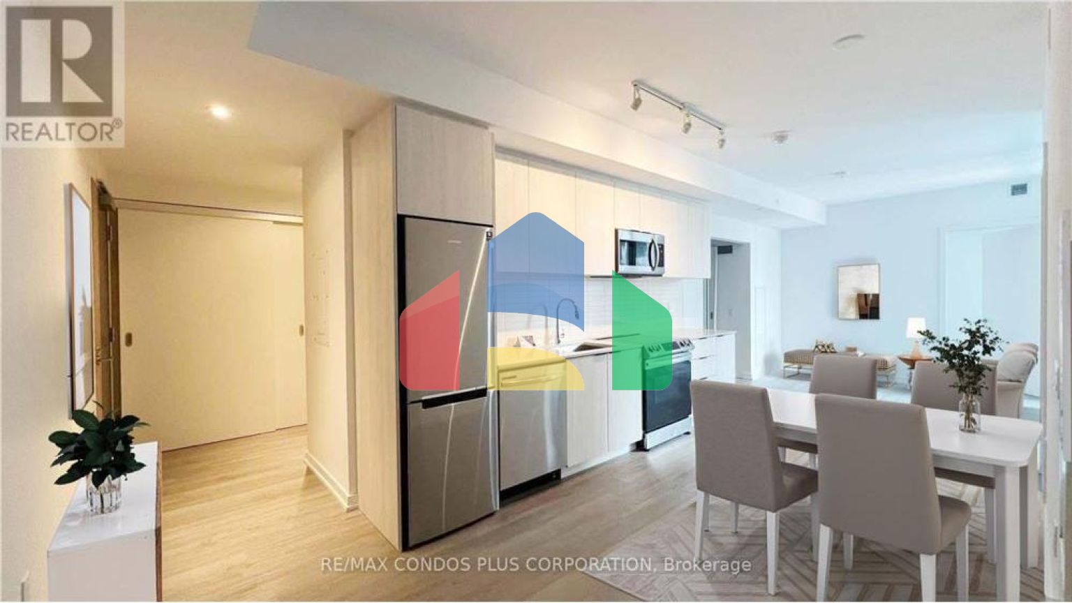 Residential - Single Family Home - Toronto, Canada - Canada