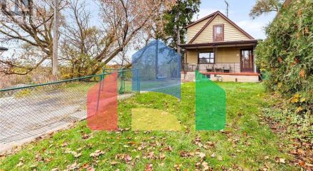 Residential - Single Family Home - Toronto, Canada - Canada