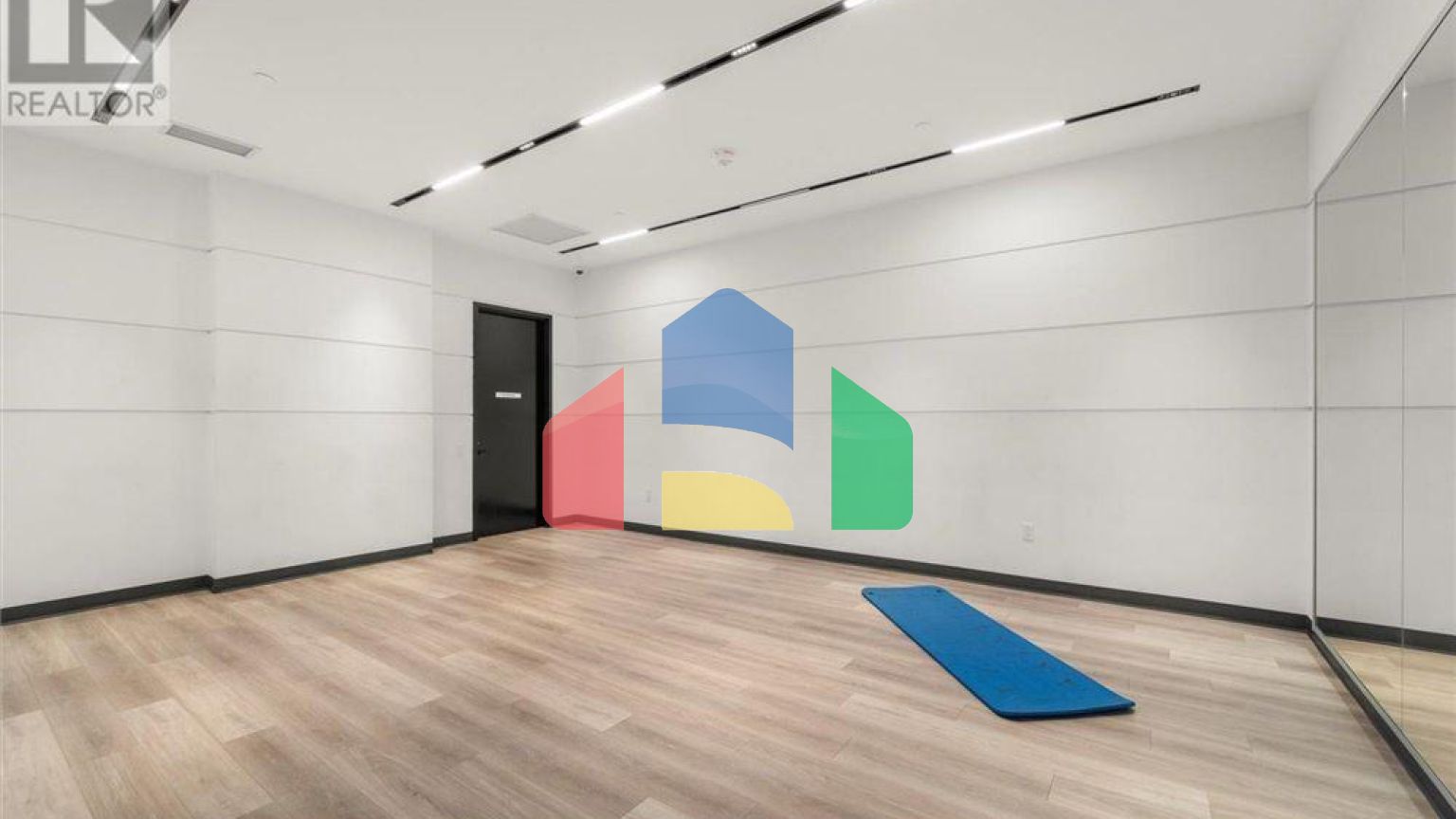 Residential - Condo/Apartment - Toronto, Canada - Canada