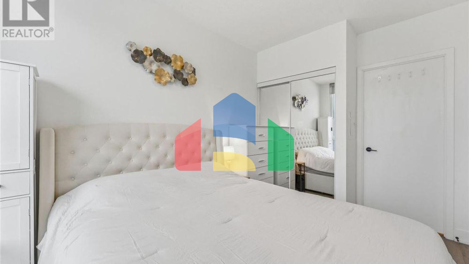 Residential - Condo/Apartment - Toronto, Canada - Canada