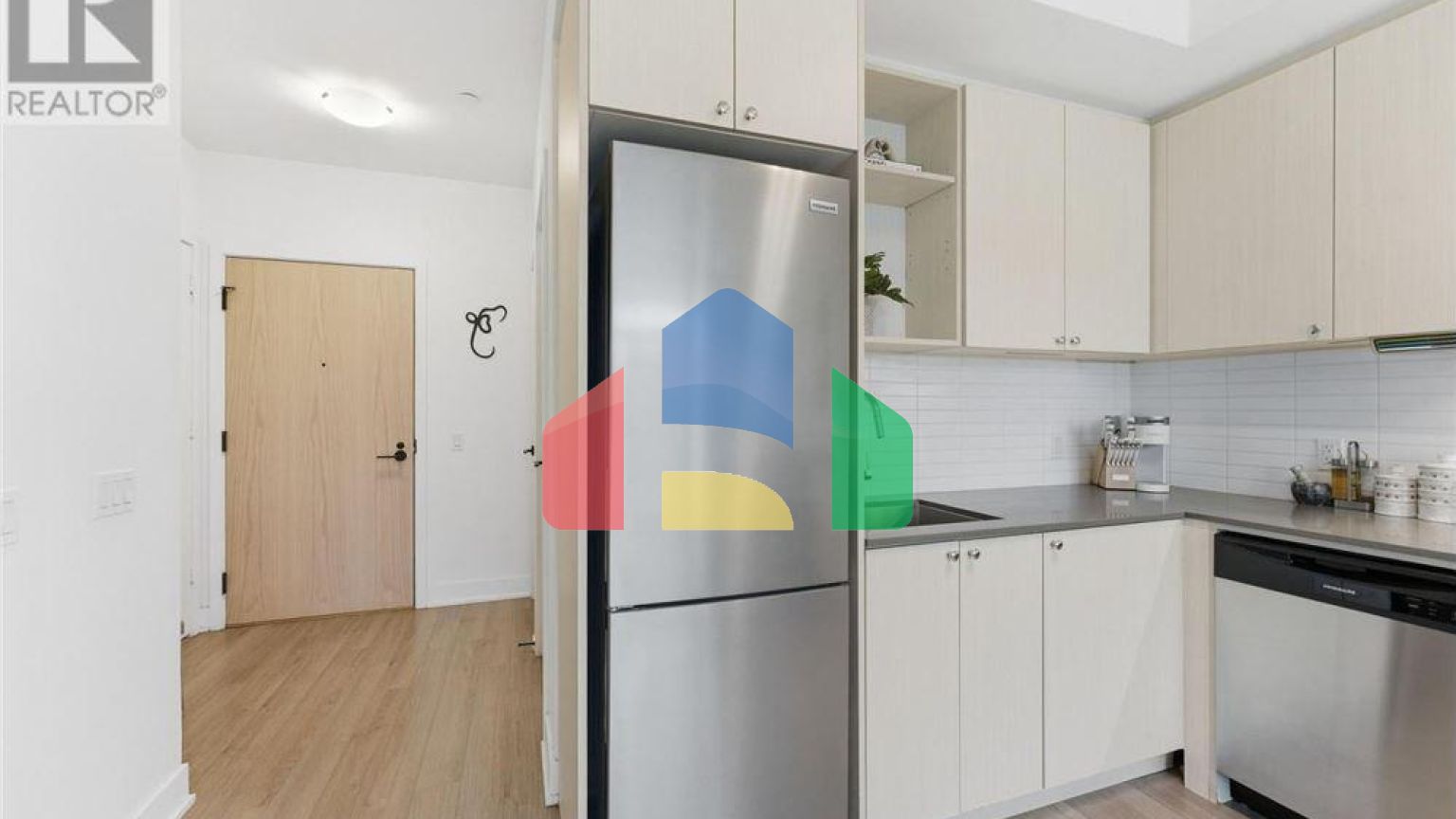 Residential - Condo/Apartment - Toronto, Canada - Canada