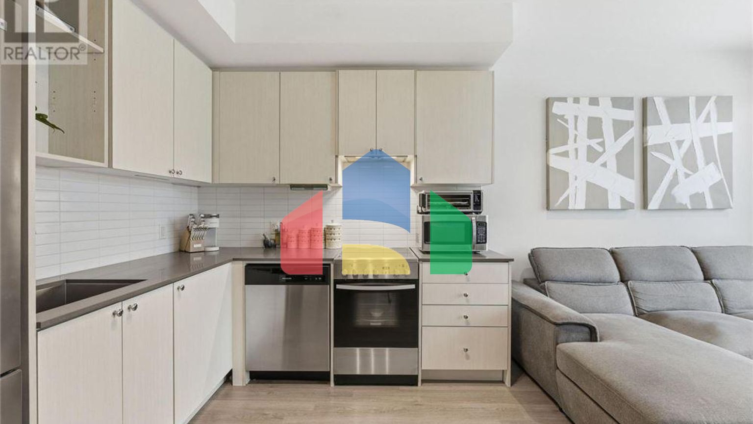 Residential - Condo/Apartment - Toronto, Canada - Canada