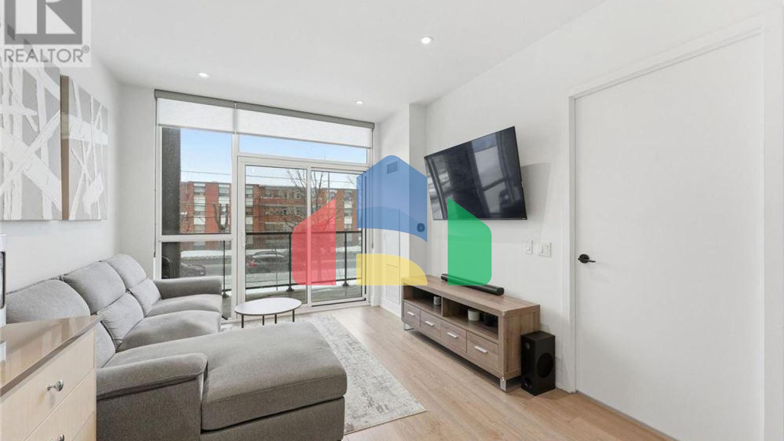 Residential - Condo/Apartment - Toronto, Canada - Canada