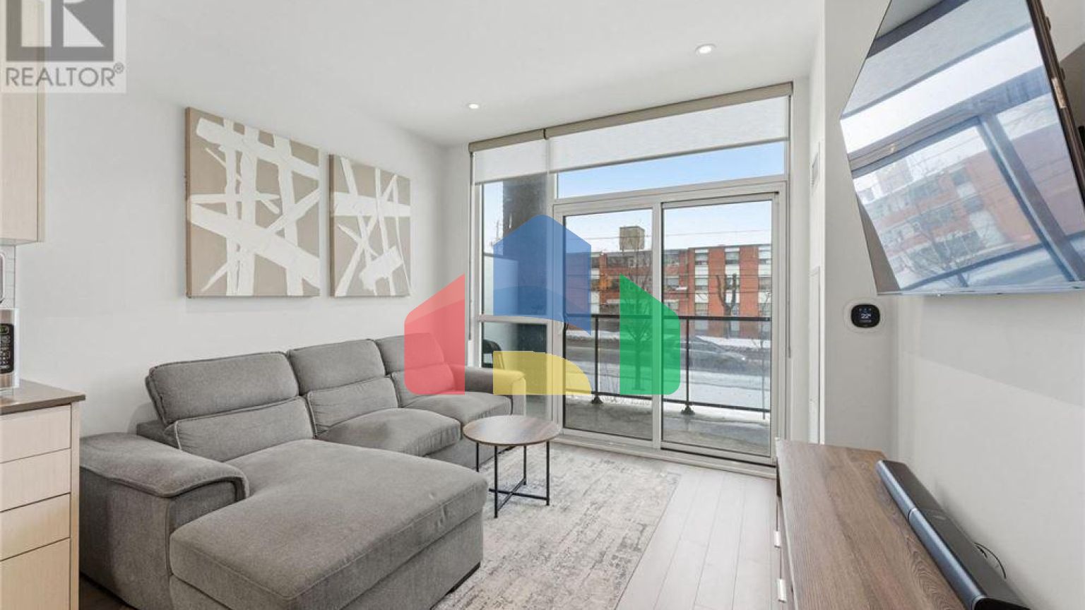 Residential - Condo/Apartment - Toronto, Canada - Canada