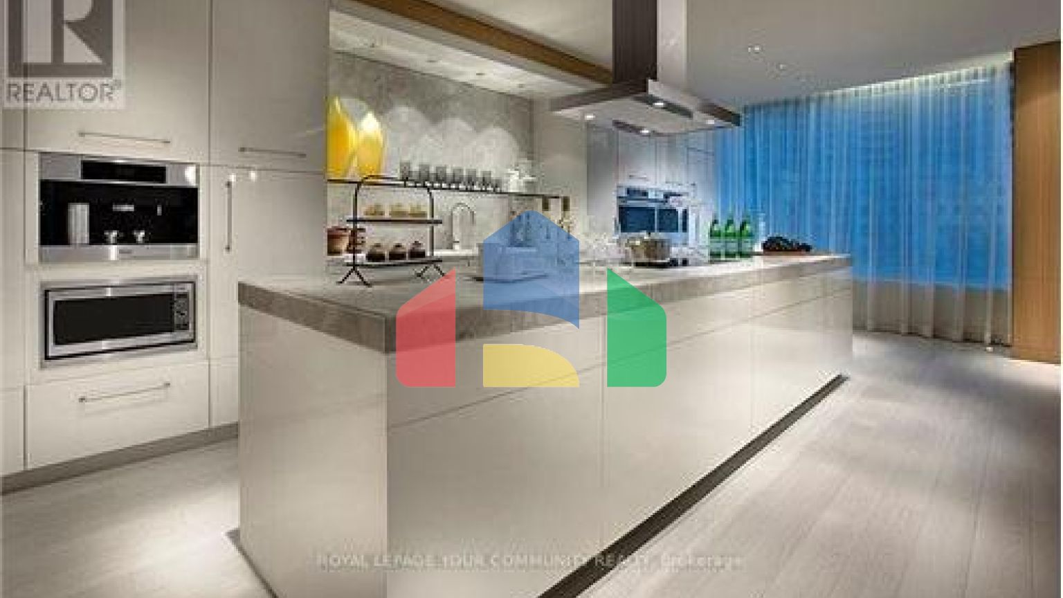 Residential - Single Family Home - Toronto, Canada - Canada