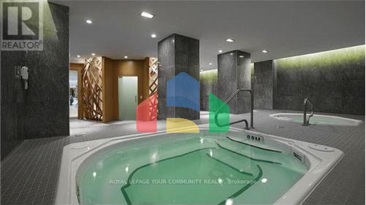 Residential - Single Family Home - Toronto, Canada - Canada