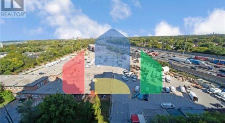 Residential - Single Family Home - Toronto, Canada - Canada