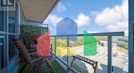 Residential - Single Family Home - Toronto, Canada - Canada