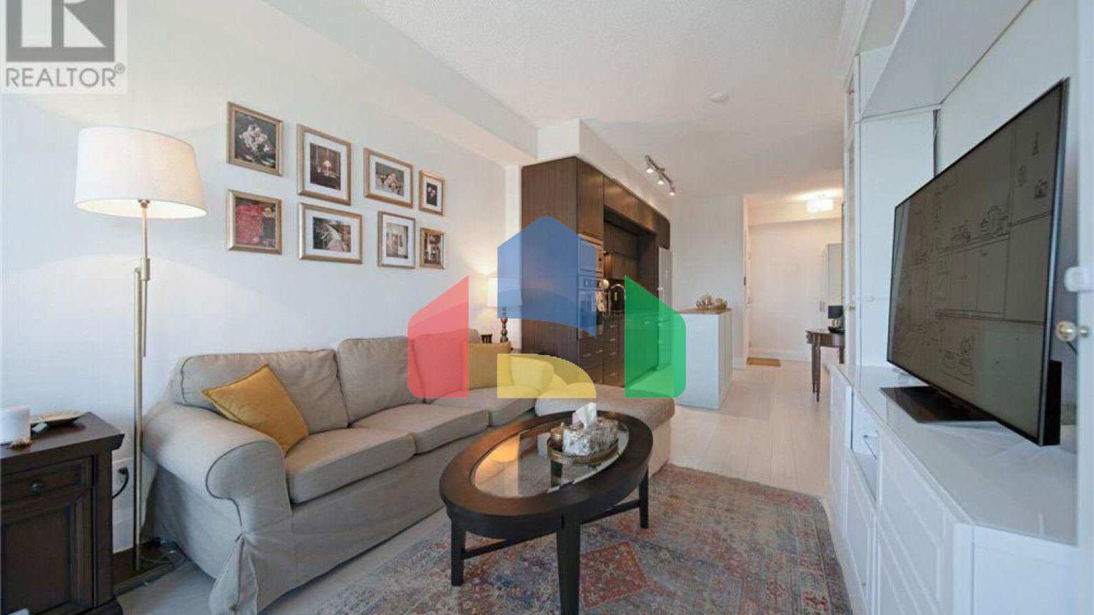 Residential - Single Family Home - Toronto, Canada - Canada