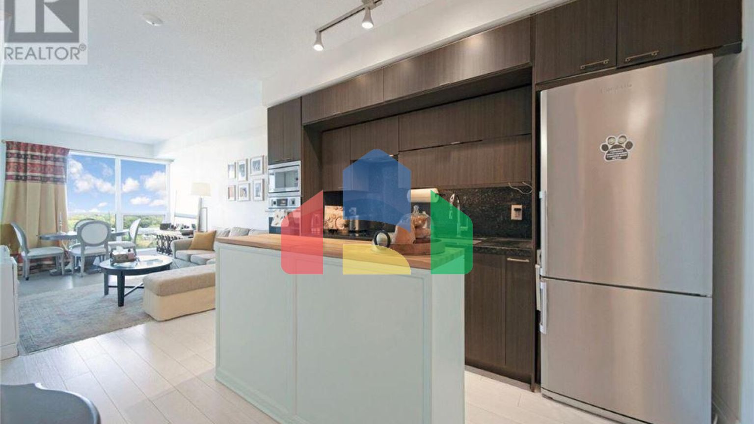 Residential - Single Family Home - Toronto, Canada - Canada