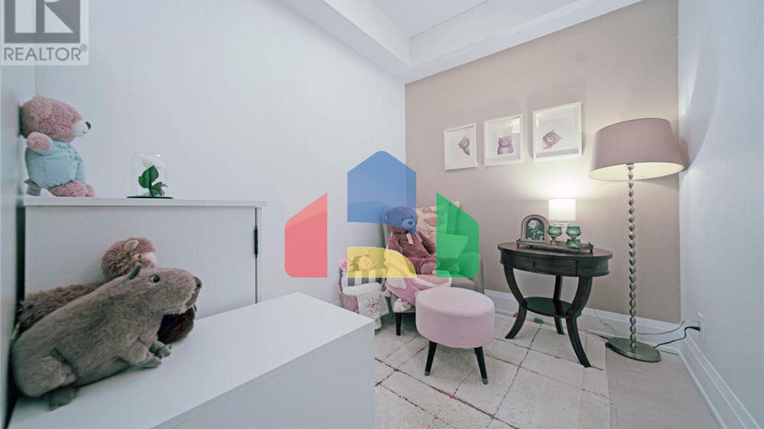 Residential - Single Family Home - Toronto, Canada - Canada