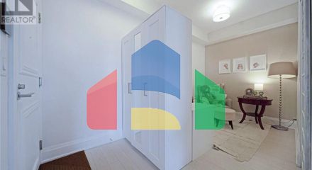 Residential - Single Family Home - Toronto, Canada - Canada