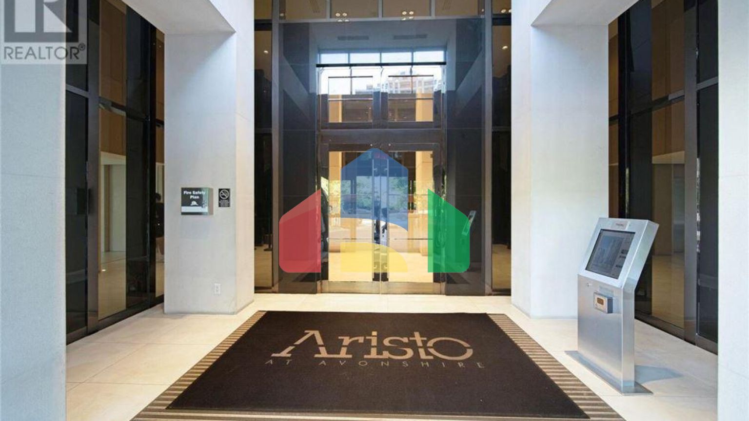 Residential - Single Family Home - Toronto, Canada - Canada