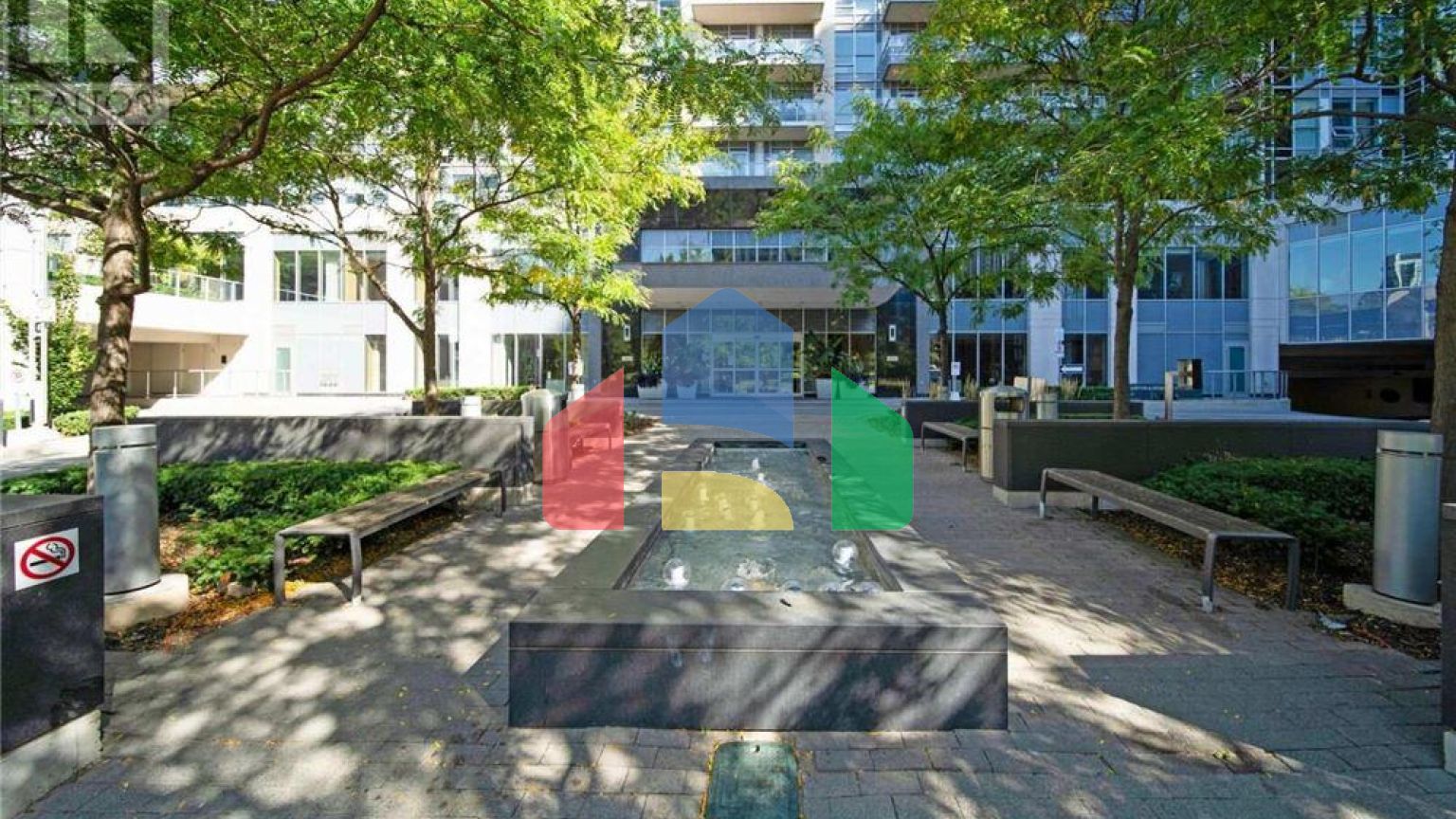 Residential - Single Family Home - Toronto, Canada - Canada