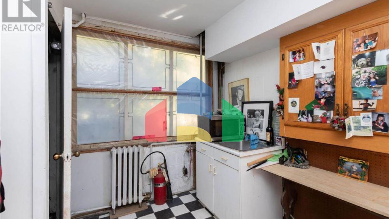 Residential - Single Family Home - Toronto, Canada - Canada