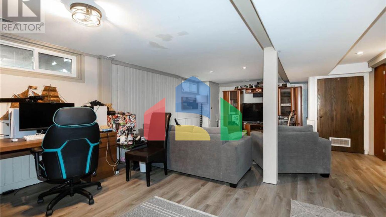 Residential - Single Family Home - Toronto, Canada - Canada