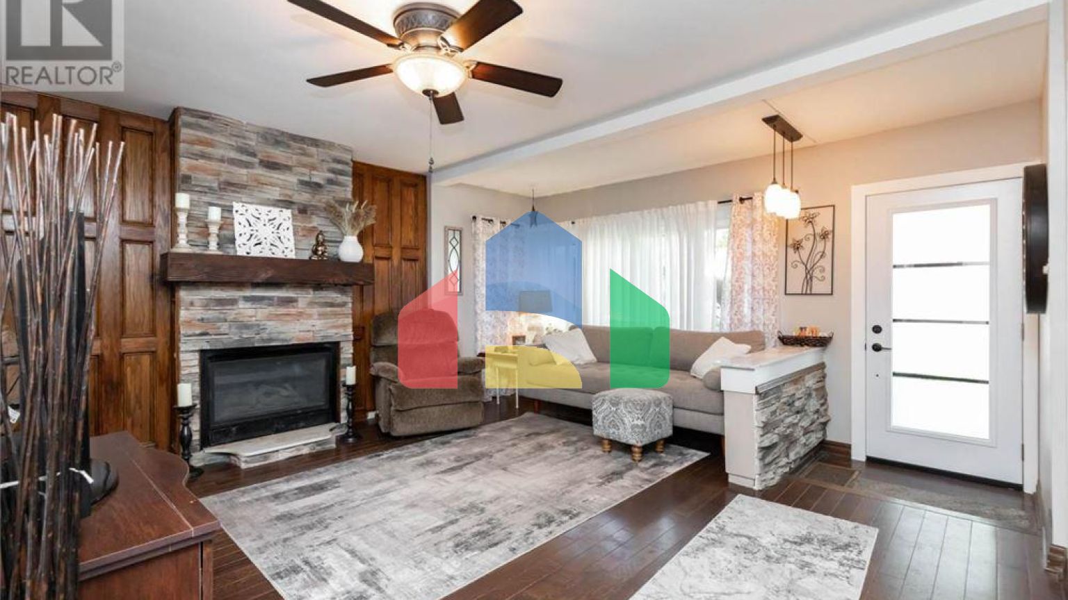 Residential - Single Family Home - Toronto, Canada - Canada