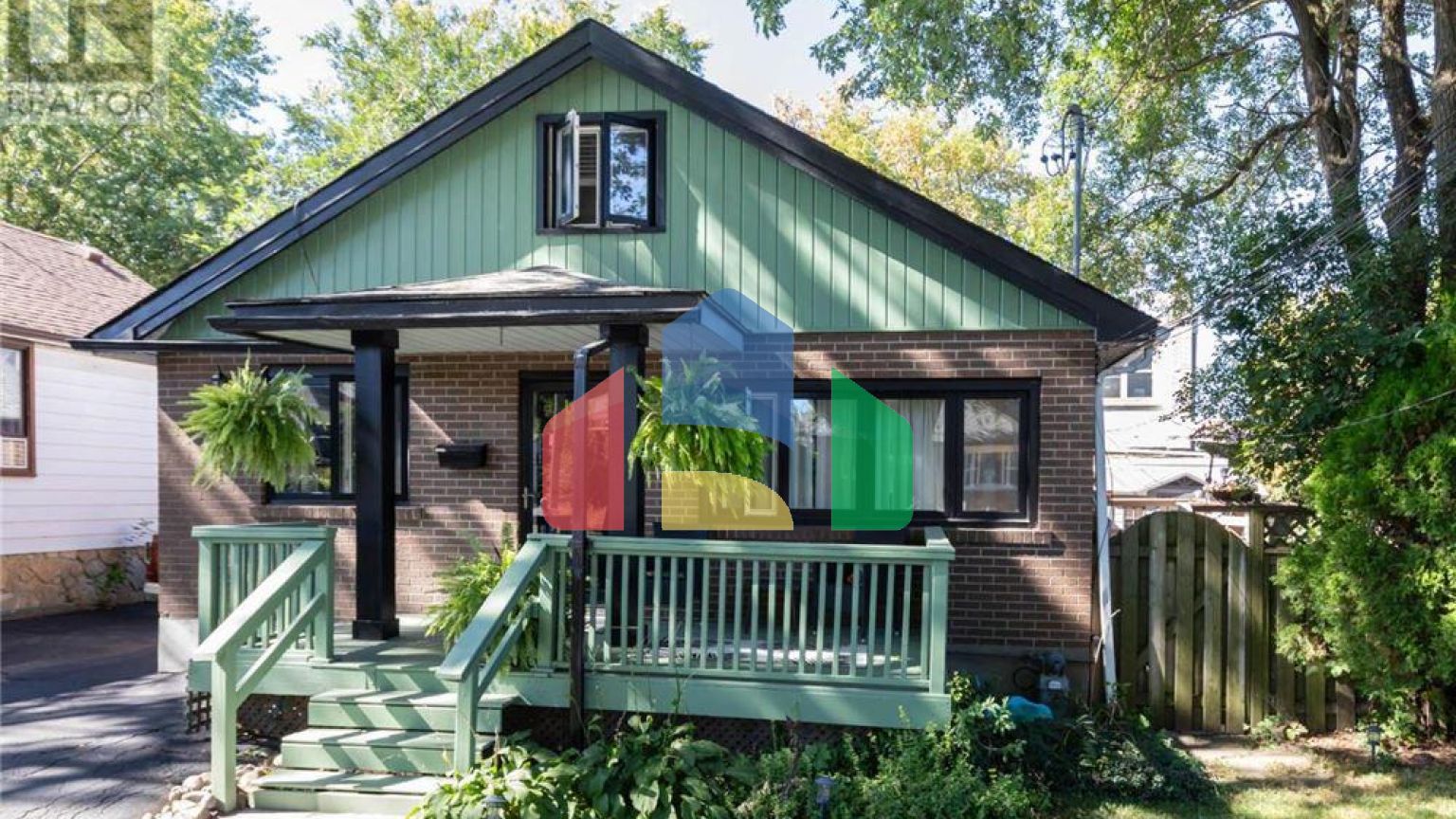 Residential - Single Family Home - Toronto, Canada - Canada