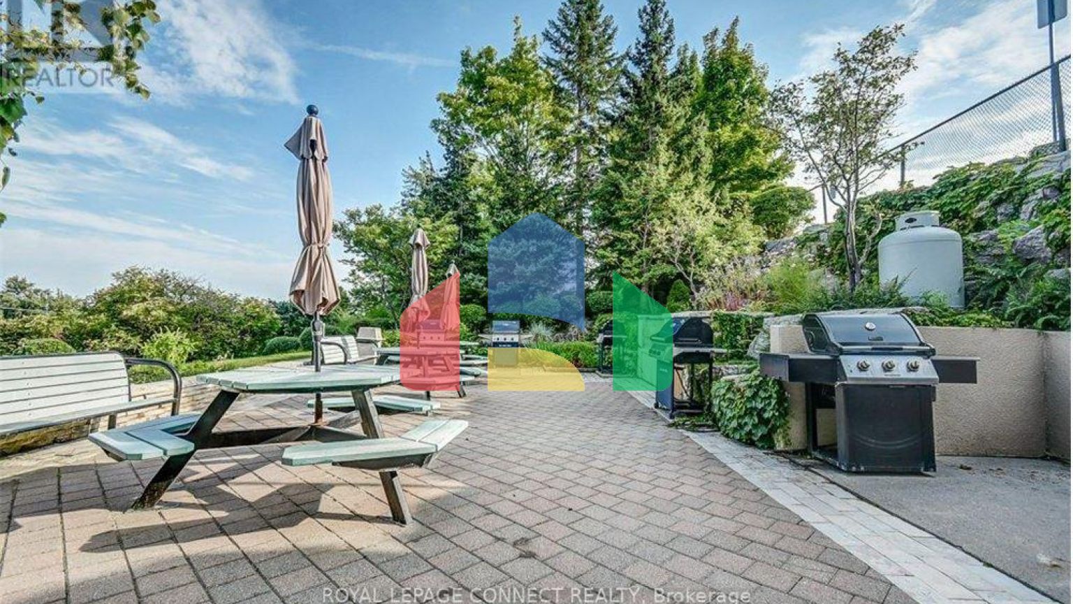 Residential - Condo/Apartment - Toronto, Canada - Canada